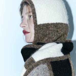 ZARA COLOUR BLOCK HOODED RIBBED KNIT WRAPAROUND SCARF HOOD